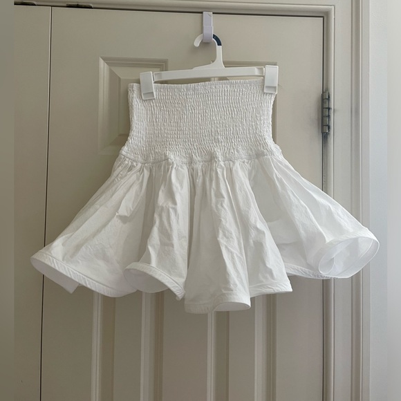 FLOUNCE MINI SKIRT (never been worn) / Anthropologie brand Self Contrast - Picture 3 of 5